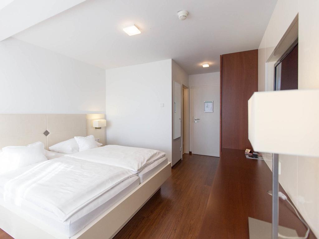 Hotel Seepark Garni Uberlingen Ngoại thất bức ảnh